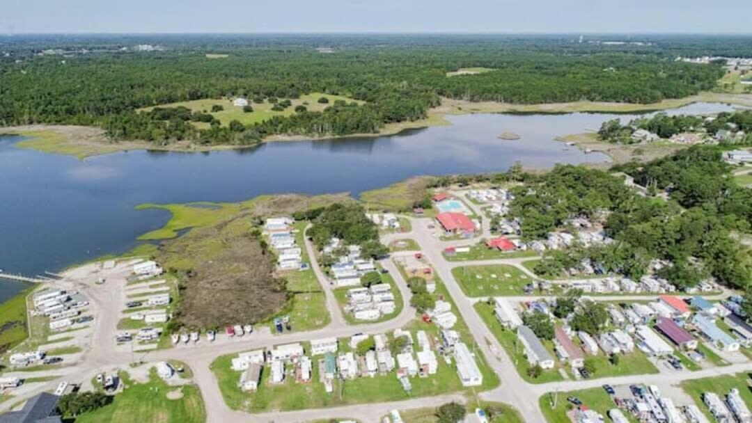 Surf City 2Br Park Home With Waterfront View And Parking 外观 照片