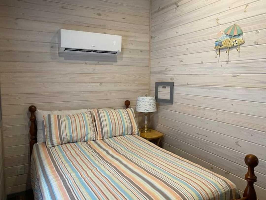 Surf City 2Br Park Home With Waterfront View And Parking 外观 照片