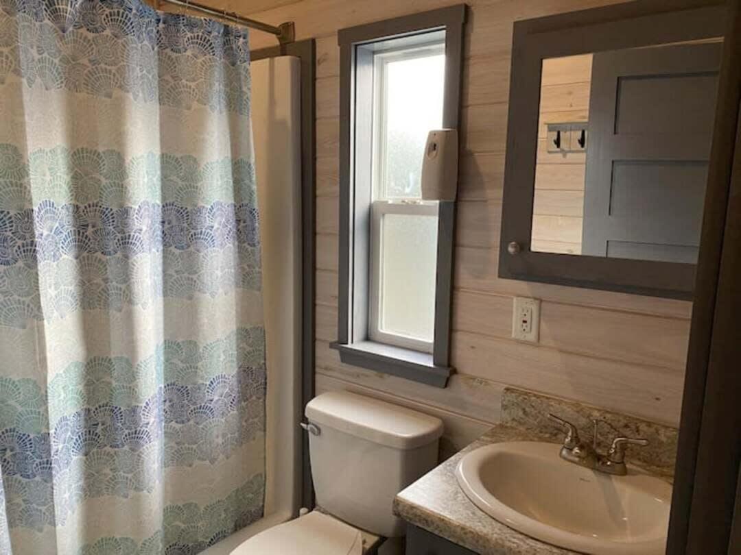 Surf City 2Br Park Home With Waterfront View And Parking 外观 照片